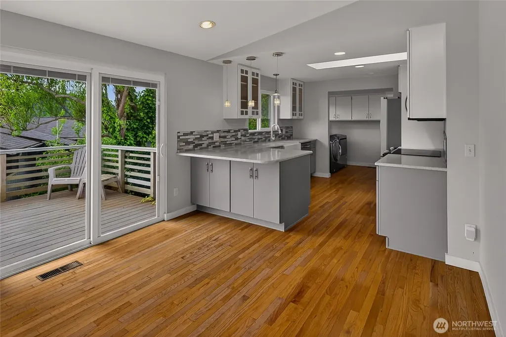 220 Skagit Way La Conner WA 98257