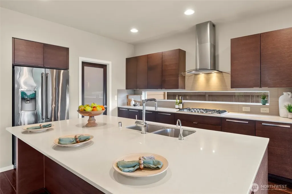 8007 9th Place SE Lake Stevens WA 98258