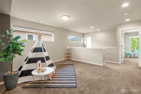 8007 9th Place SE Lake Stevens WA 98258