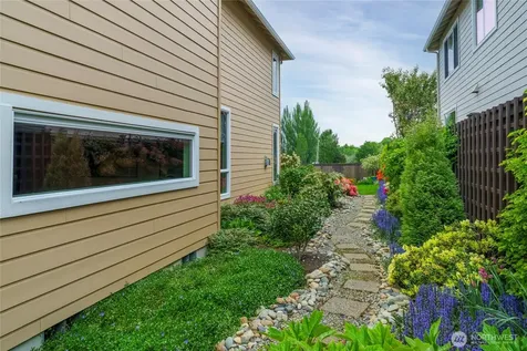 8007 9th Place SE Lake Stevens WA 98258