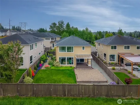 8007 9th Place SE Lake Stevens WA 98258