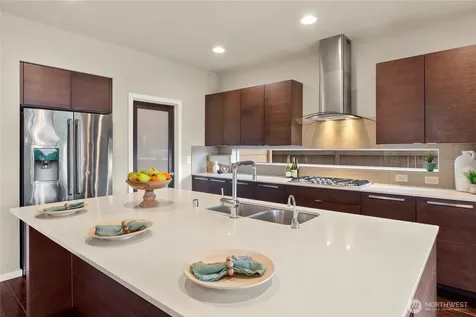 8007 9th Place SE Lake Stevens WA 98258
