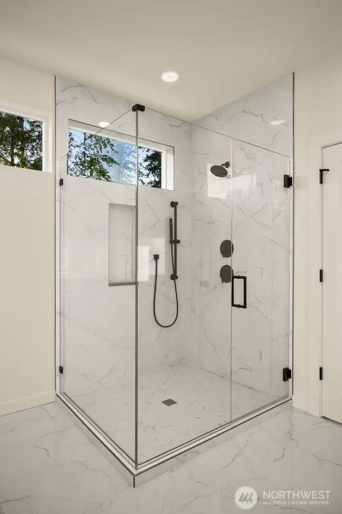 8407 NE 137th Street Kirkland WA 98034