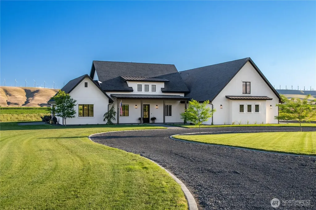 2617 Byrnes Road Touchet WA 99360