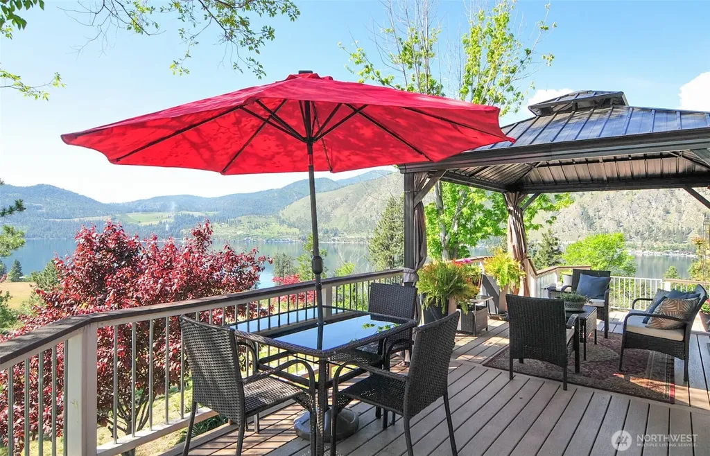 553 Summit Boulevard Manson WA 98831