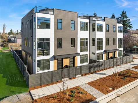 634 N 92nd Street Seattle WA 98103