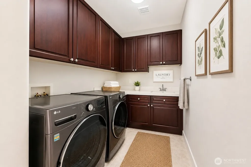 24121 NE 1st Place Sammamish WA 98074
