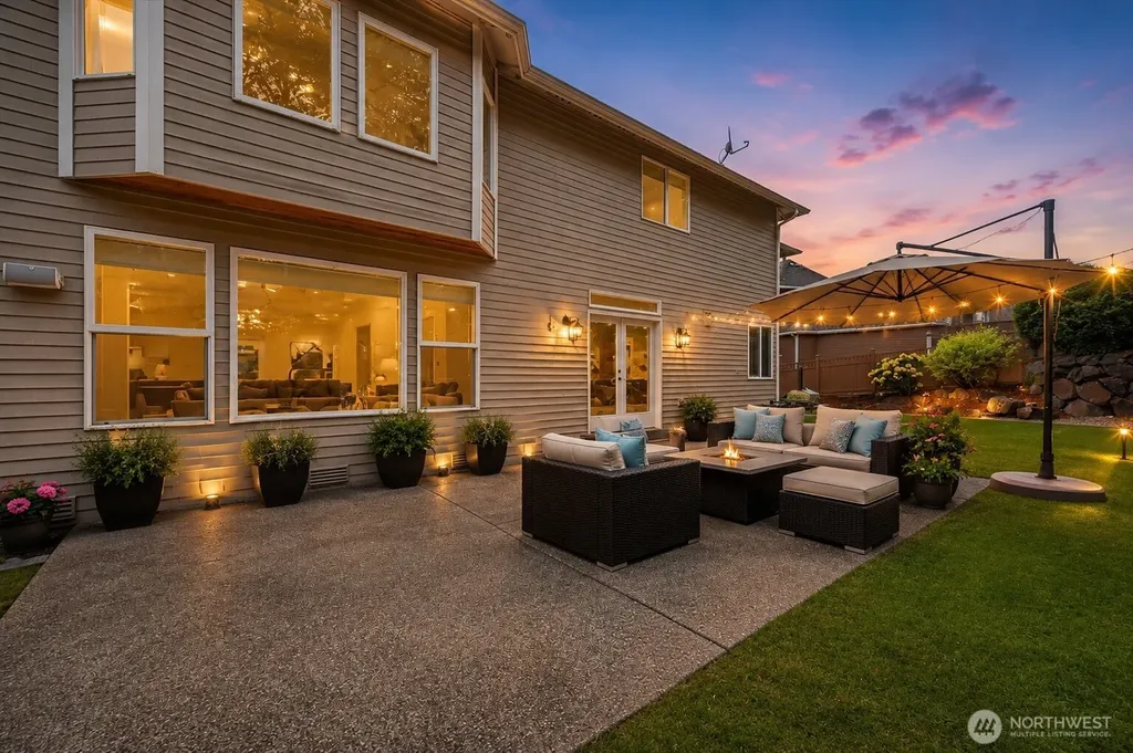 24121 NE 1st Place Sammamish WA 98074