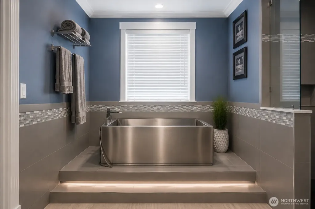 24121 NE 1st Place Sammamish WA 98074