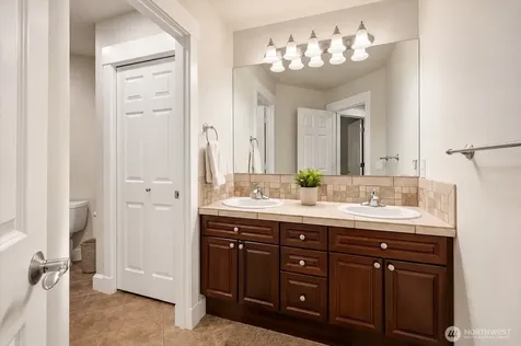 24121 NE 1st Place Sammamish WA 98074