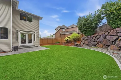 24121 NE 1st Place Sammamish WA 98074