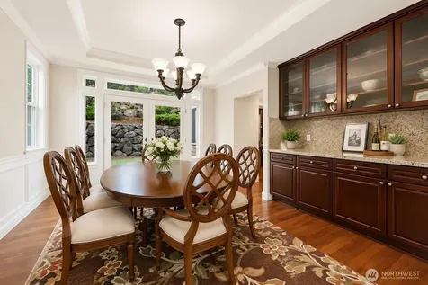 24121 NE 1st Place Sammamish WA 98074