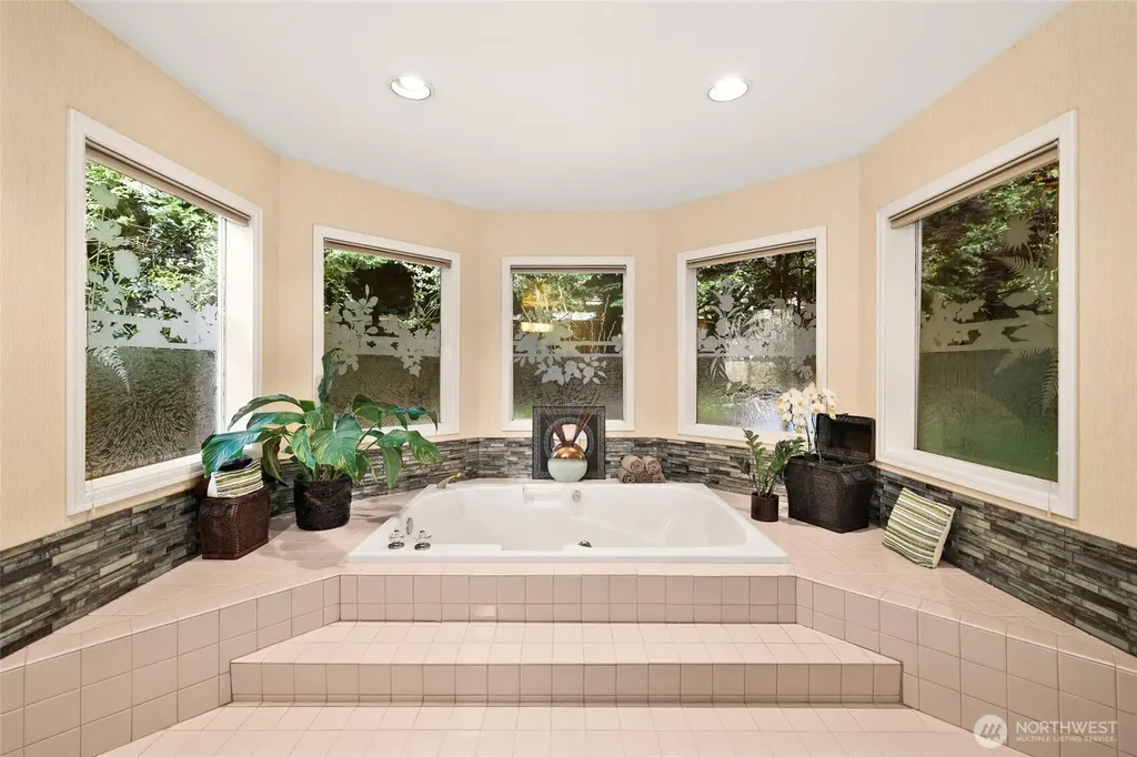 16705 89th Avenue E Puyallup WA 98375