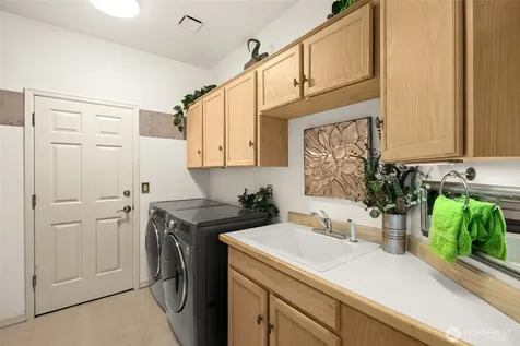 16705 89th Avenue E Puyallup WA 98375