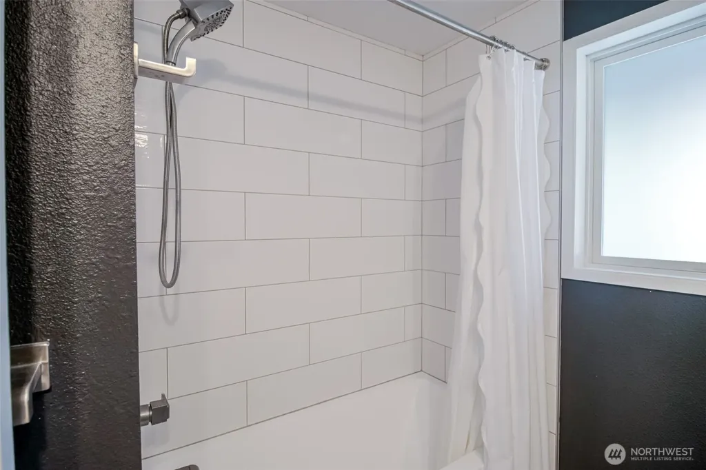 4008 15th Court NE Olympia WA 98506