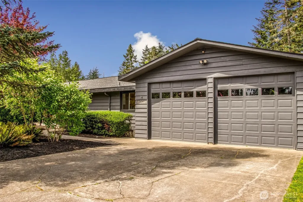 4008 15th Court NE Olympia WA 98506