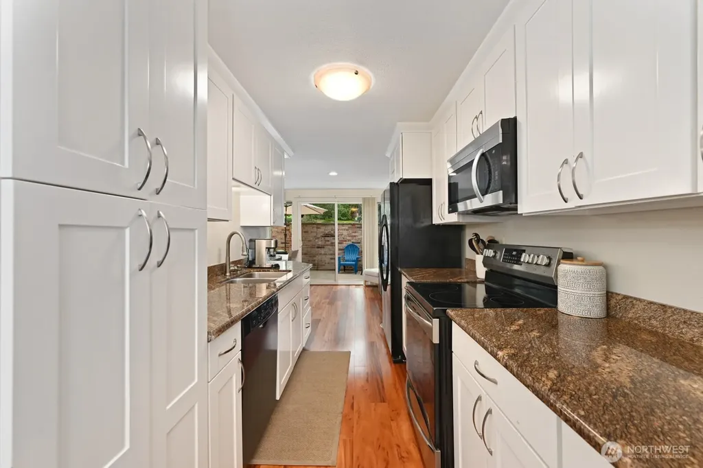 220 SW 200th Street Normandy Park WA 98166