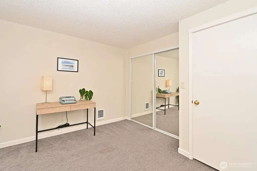 220 SW 200th Street Normandy Park WA 98166