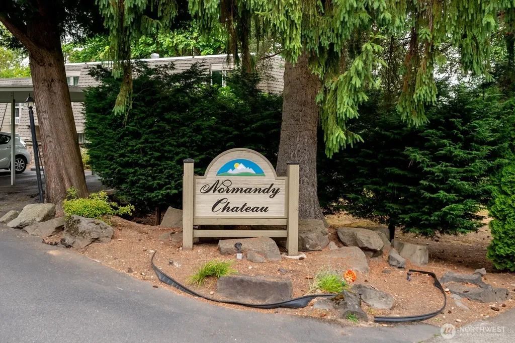 220 SW 200th Street Normandy Park WA 98166