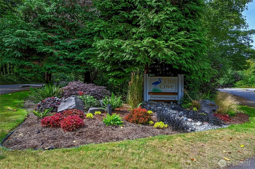 220 SW 200th Street Normandy Park WA 98166