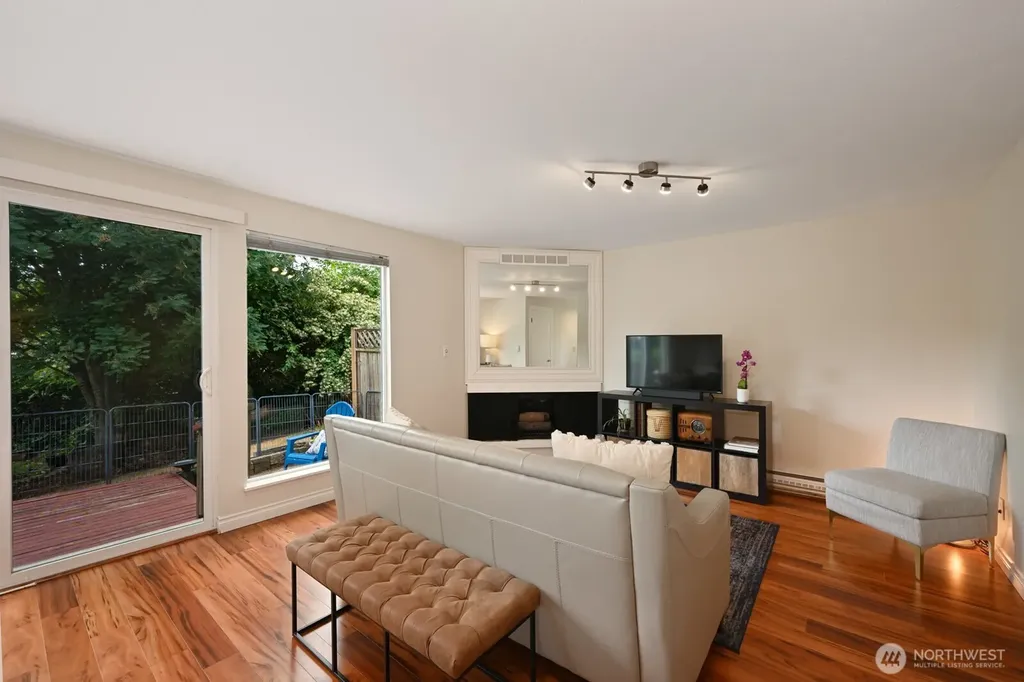 220 SW 200th Street Normandy Park WA 98166