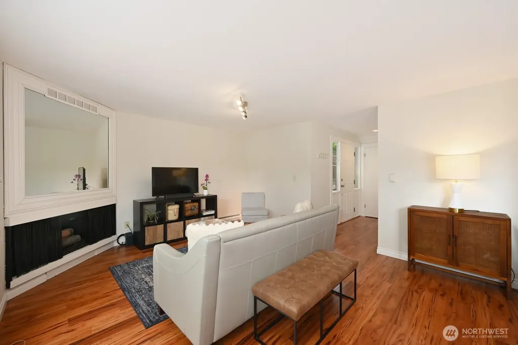 220 SW 200th Street Normandy Park WA 98166