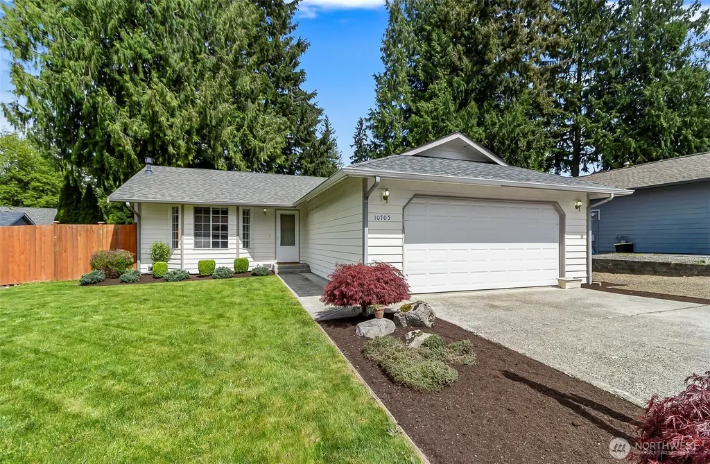 10705 27th Street NE Lake Stevens WA 98258