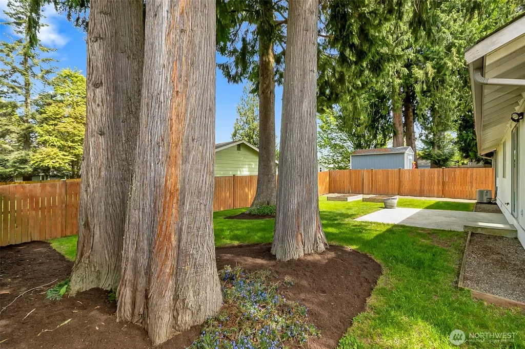10705 27th Street NE Lake Stevens WA 98258