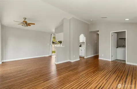 10705 27th Street NE Lake Stevens WA 98258