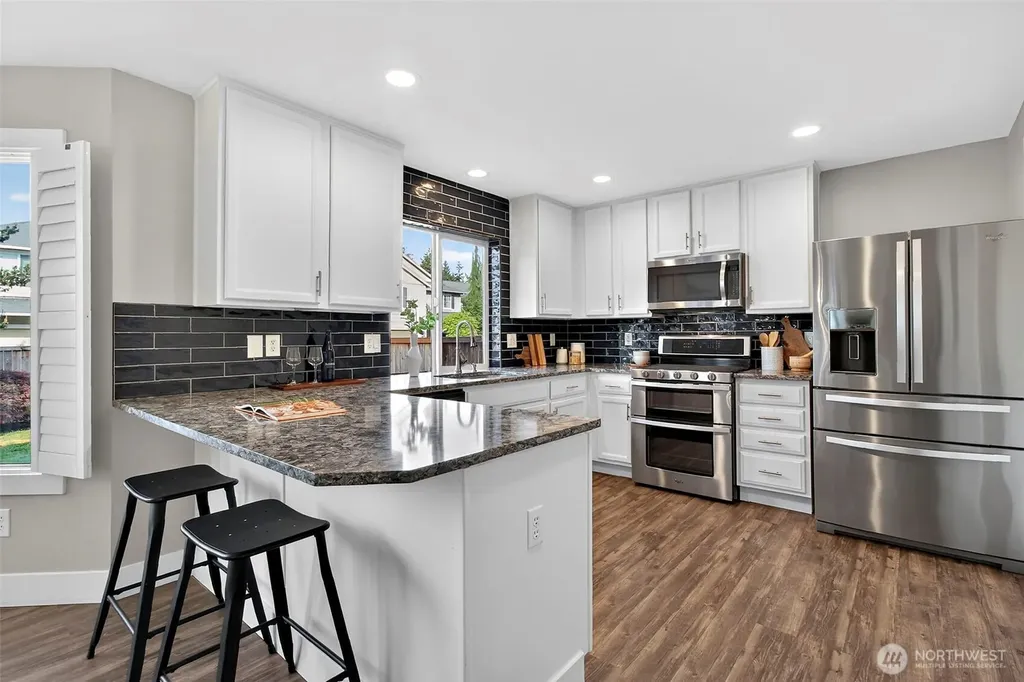 24216 237th Way SE Maple Valley WA 98038