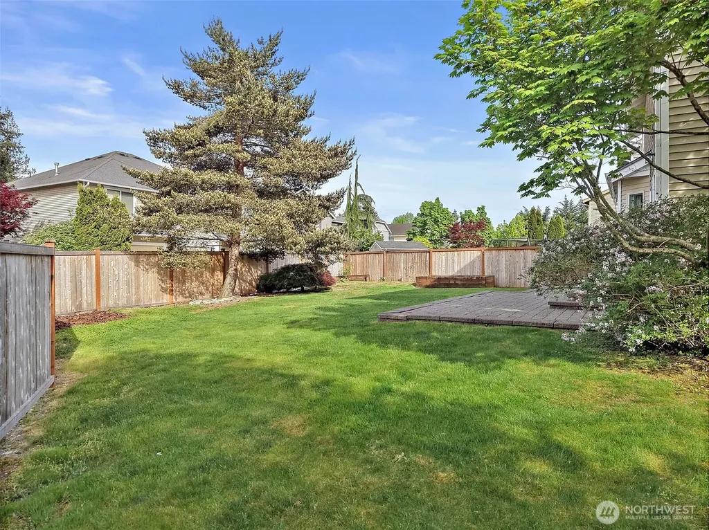 24216 237th Way SE Maple Valley WA 98038