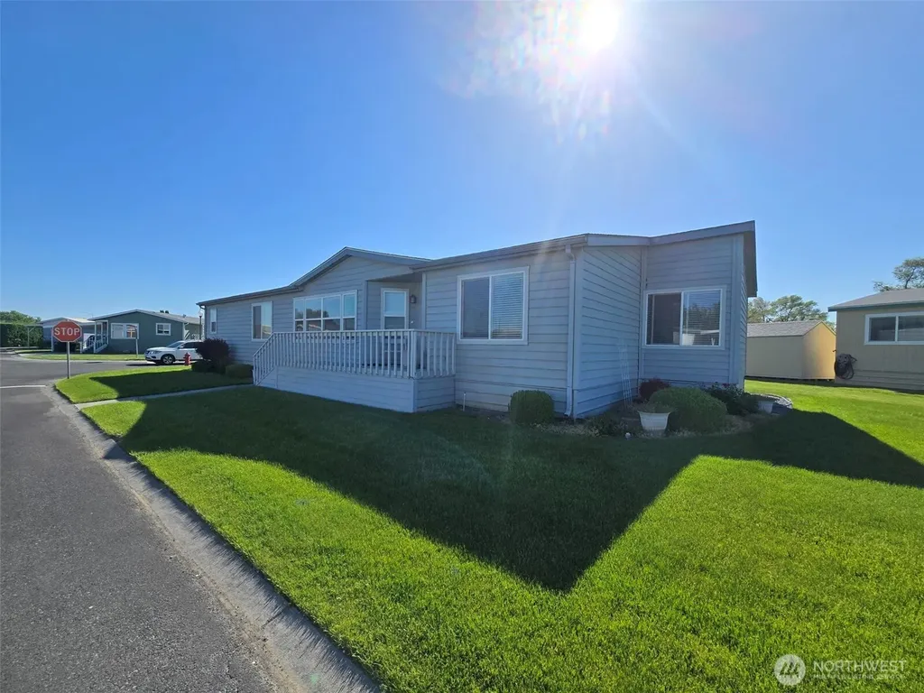 2240 W Broadway NE Moses Lake WA 98837