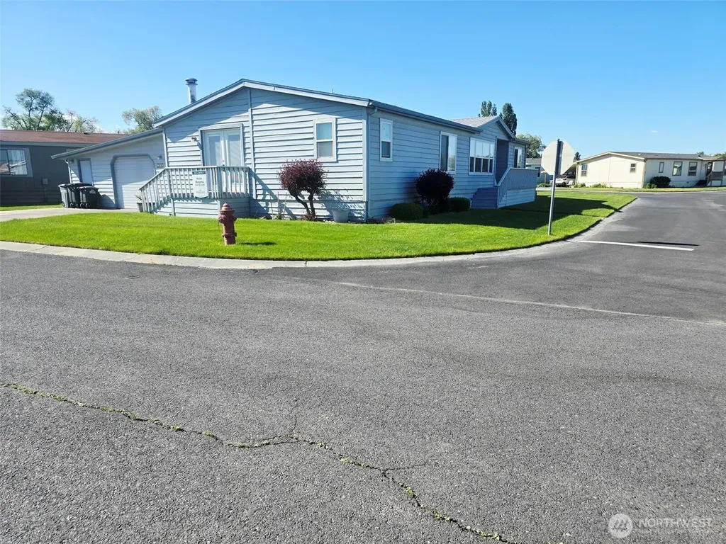 2240 W Broadway NE Moses Lake WA 98837
