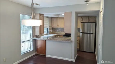 10819 NE 37th Place Bellevue WA 98004