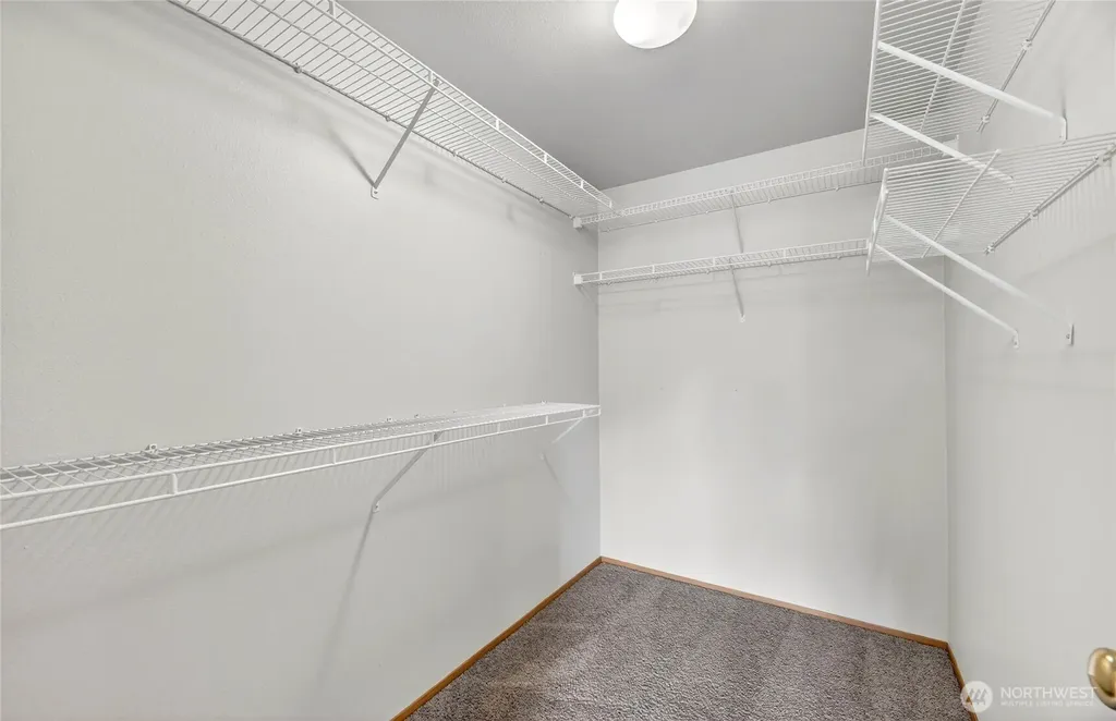 7409 Village Drive Sumner WA 98390