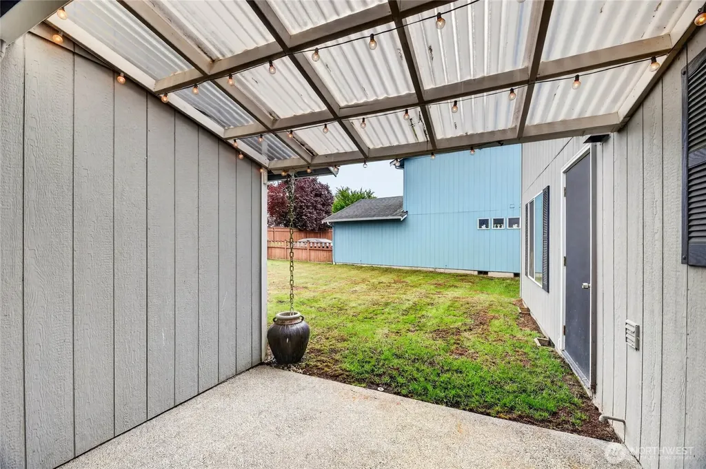 7409 Village Drive Sumner WA 98390