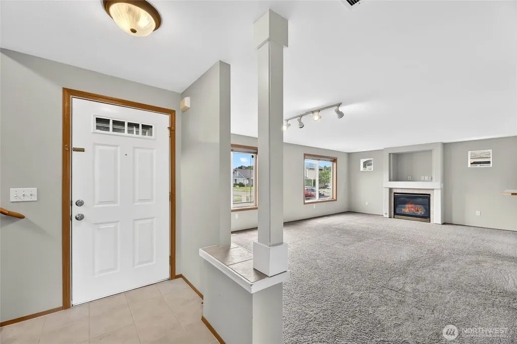 7409 Village Drive Sumner WA 98390