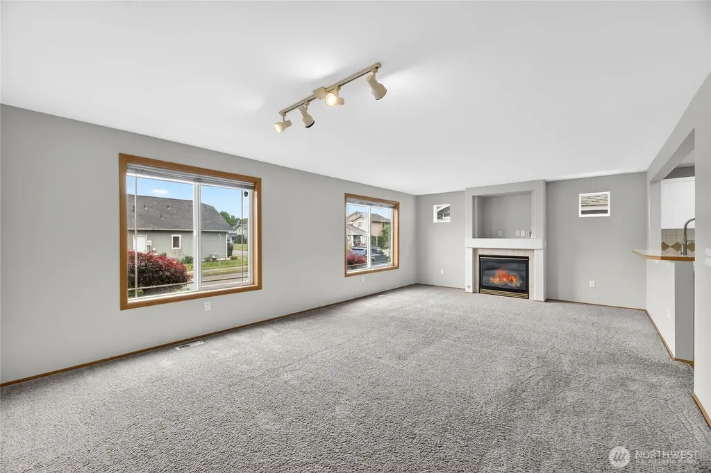 7409 Village Drive Sumner WA 98390