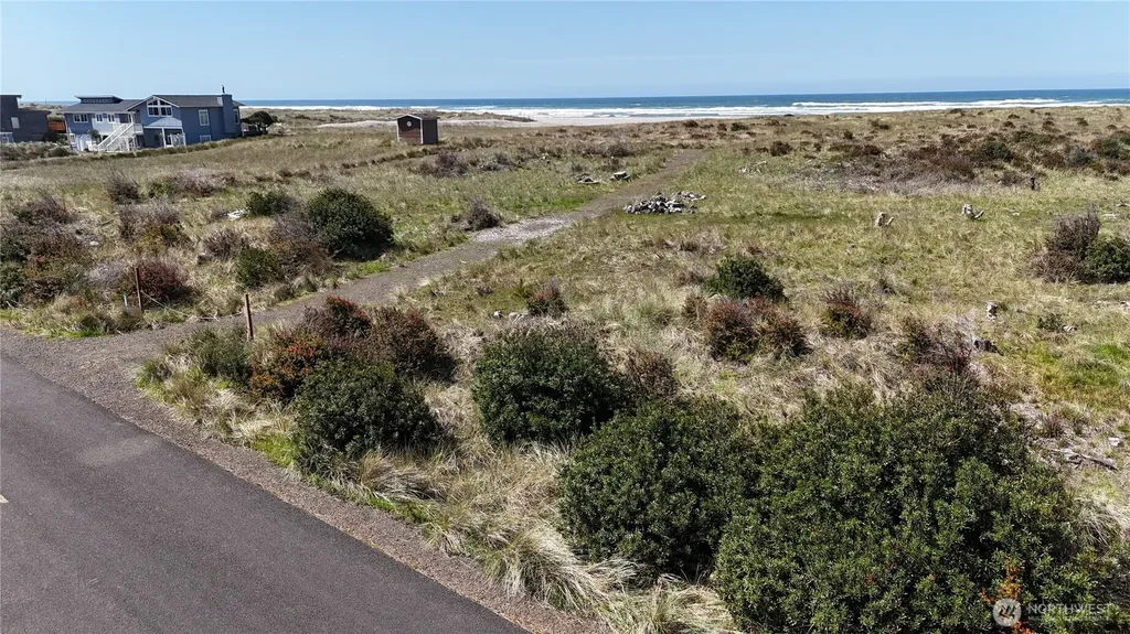 35009 G Street Ocean Park WA 98640