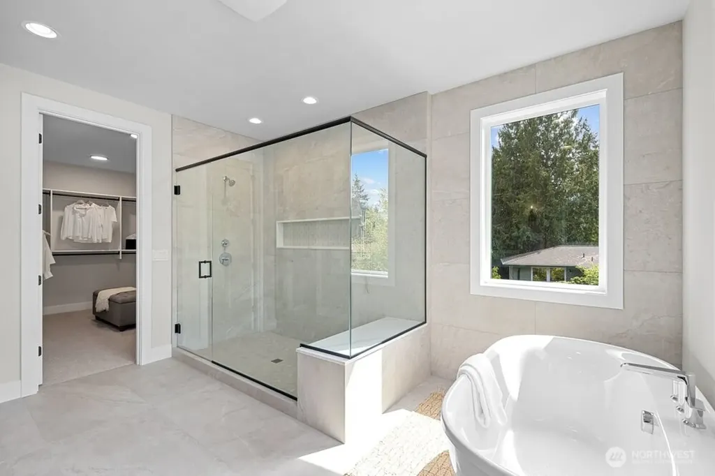 12112 94th Place NE Kirkland WA 98034