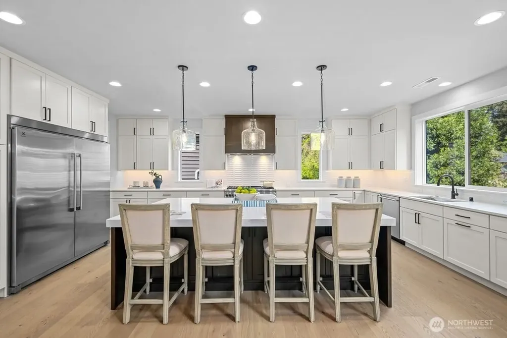 12112 94th Place NE Kirkland WA 98034