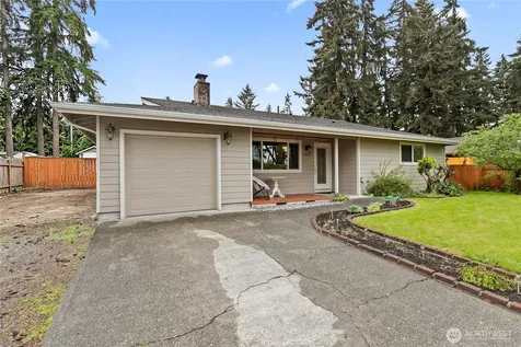 15902 Woodland Avenue E Puyallup WA 98375