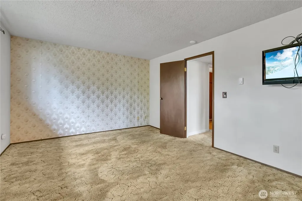 412 213th Place SW Bothell WA 98021