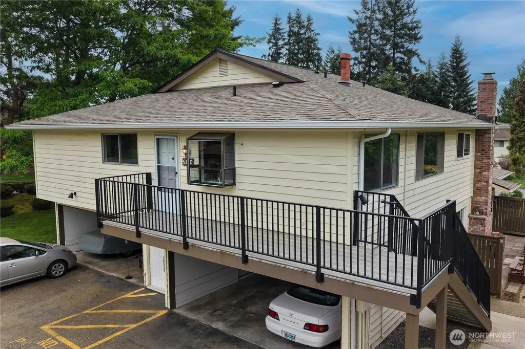 412 213th Place SW Bothell WA 98021