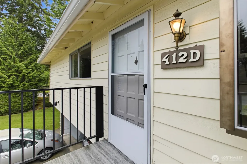 412 213th Place SW Bothell WA 98021