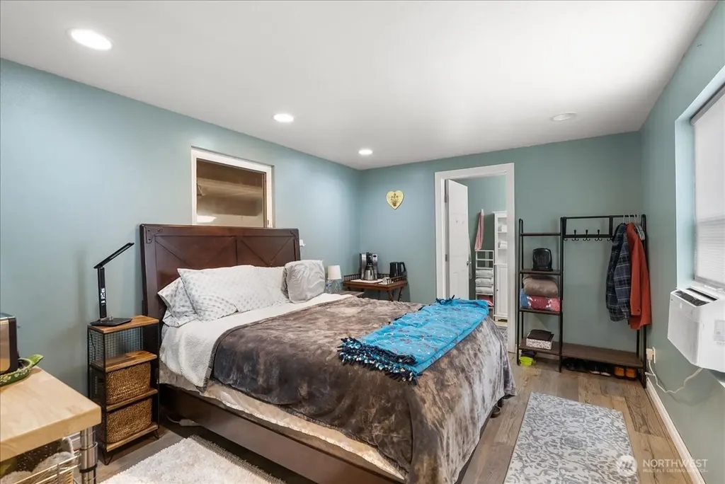 8178 Sandy Road NE Bremerton WA 98311