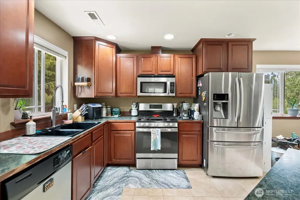 8178 Sandy Road NE Bremerton WA 98311