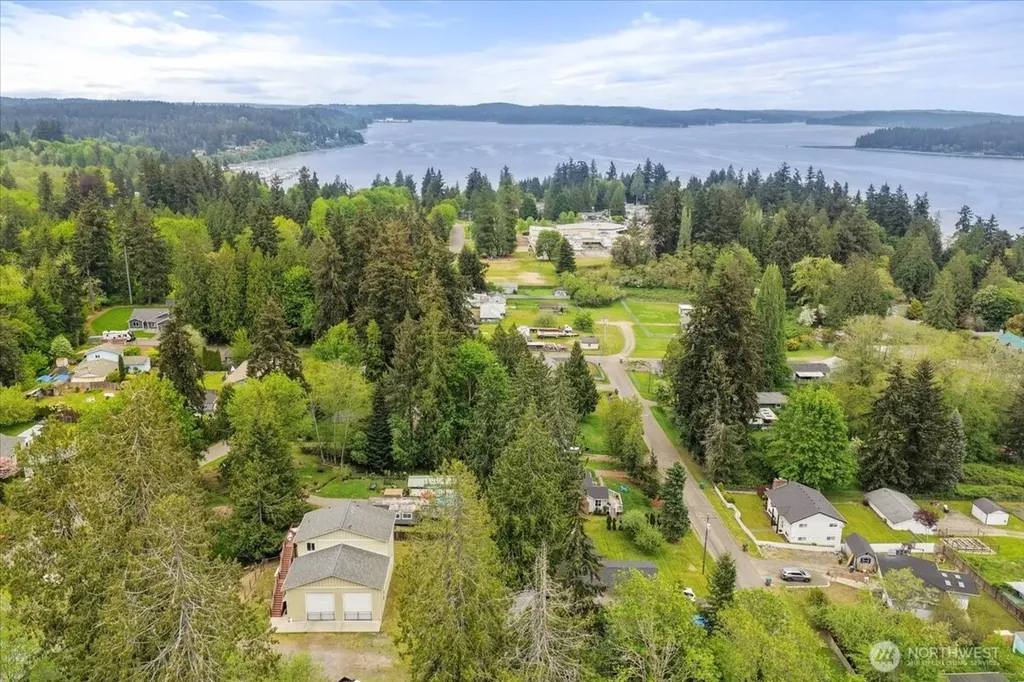 8178 Sandy Road NE Bremerton WA 98311