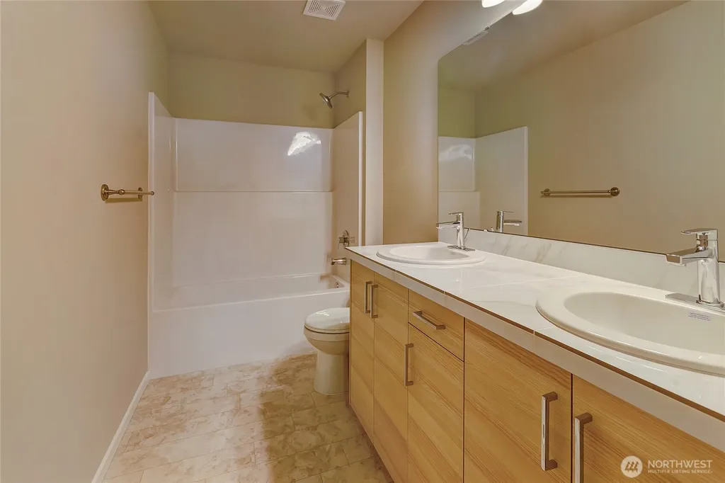 18208 37th Avenue Ct E Tacoma WA 98446