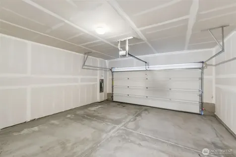 18816 105th Lane E Puyallup WA 98374